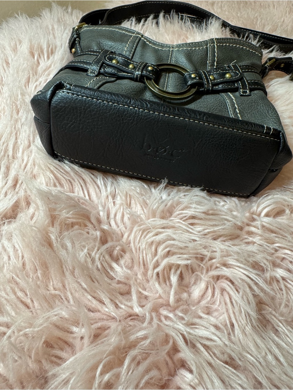 b.o.c. Gray and Black Leather Crossbody Bag - Picture 5 of 10